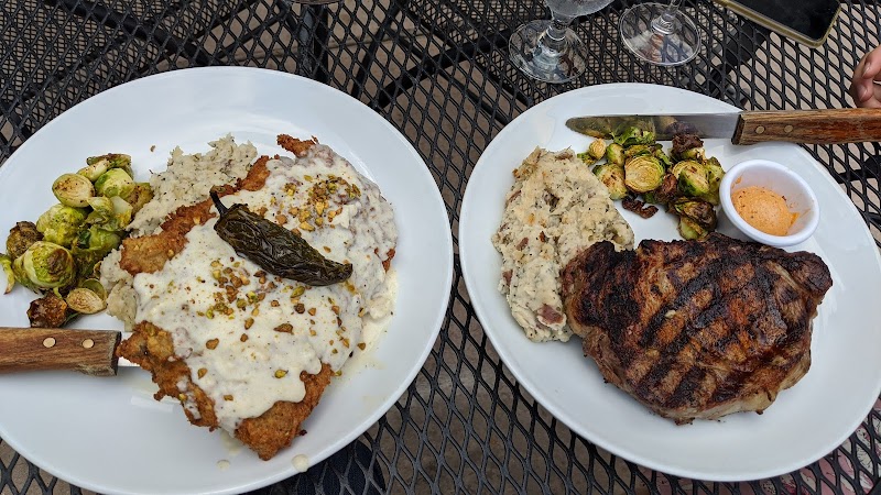 Jett's Grill photo 2