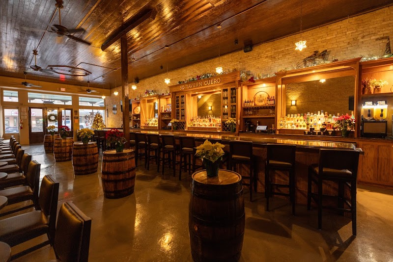 5D Tavern photo 4