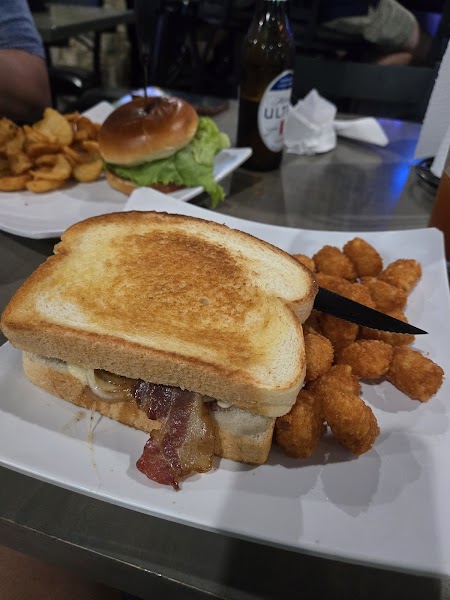 LT's Sports Bar & Grill photo 5