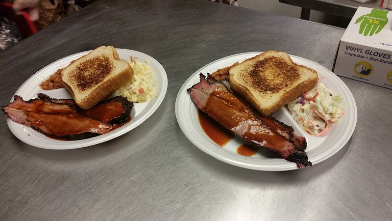 Harris Bar-b-que photo 2