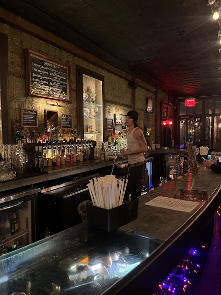 Talon Bar photo 4