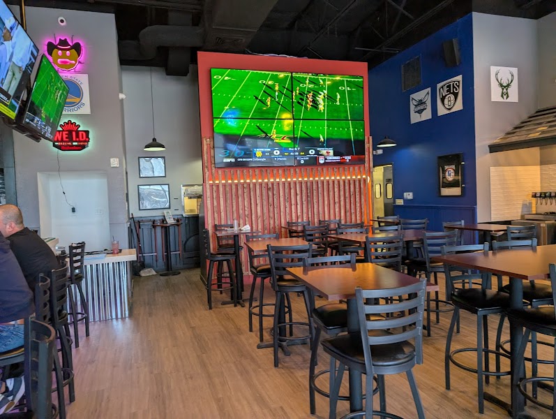 Tailgaters Mckinney - Best Sports Bar, Game bar & Grill photo 3