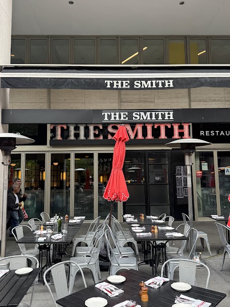 The Smith photo 5