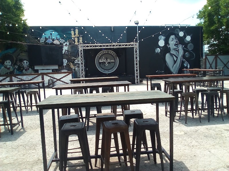 Social Spot photo 4