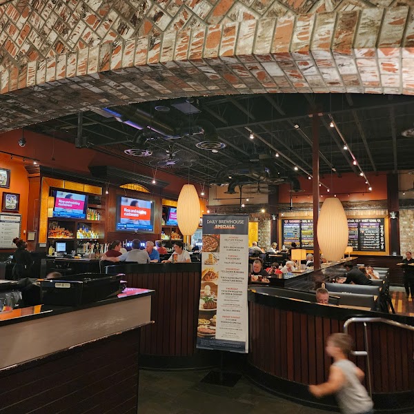 BJ's Restaurant & Brewhouse photo 3