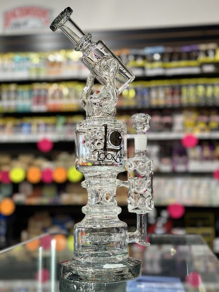 Uptrend Smoke Shop & Hookah Lounge photo 4