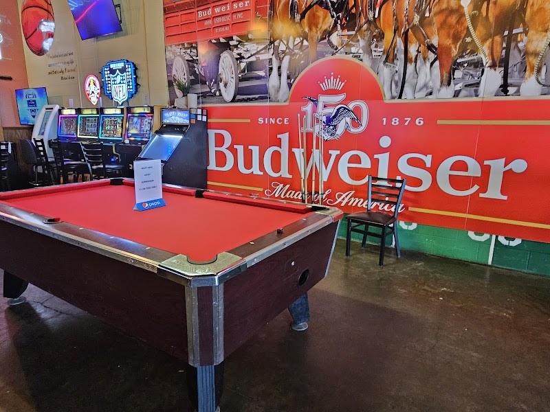 HardKnocks Sports Grill photo 5