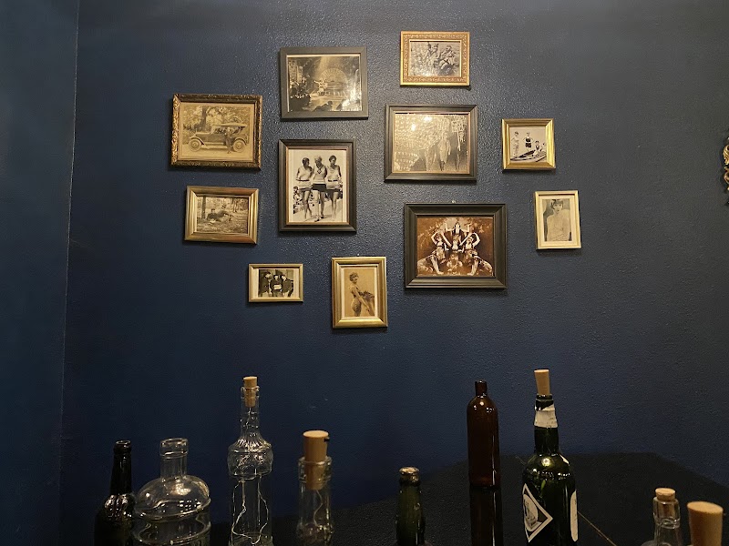 Mama Merlot's Speakeasy Club photo 5