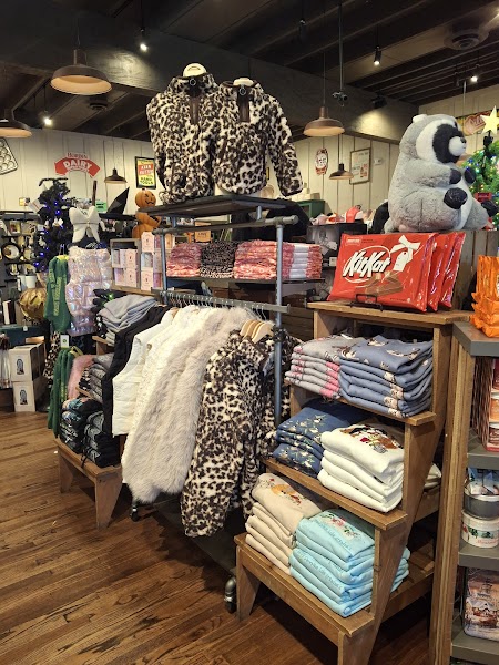 Cracker Barrel Old Country Store photo 3