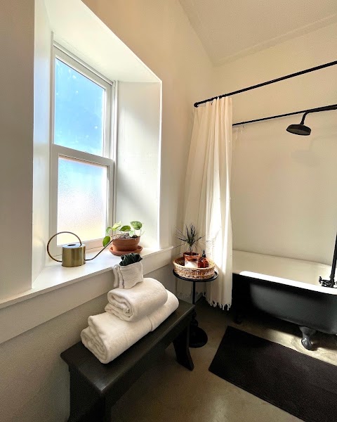 BOHEMIO Marfa | Bespoke Lodging & Paddle Club photo 3
