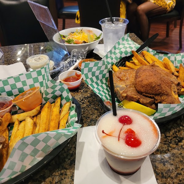 1540 Bar & Grill photo 2