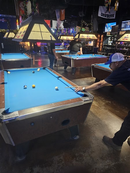 Rack & Tap Sports Bar & Grill photo 3