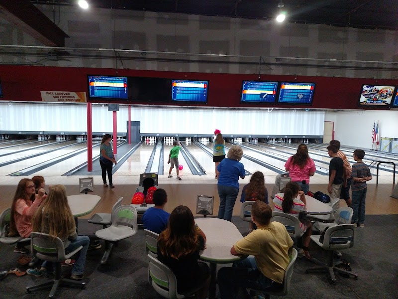 Max Bowl - Baytown photo 3