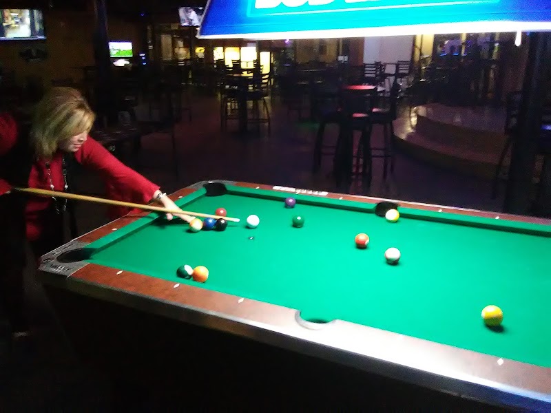 Rednecks Drafthouse & Billiards