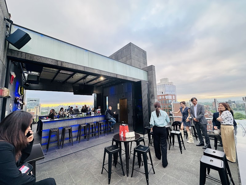 Moon Bar Rooftop photo 3
