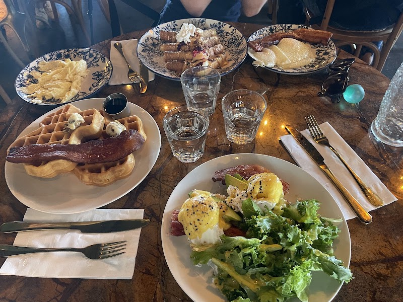 Southern Roots Blooms Bubbly & Brunch photo 2