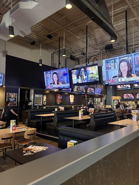 Buffalo Wild Wings photo 4