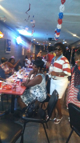 Starlite Lounge photo 3