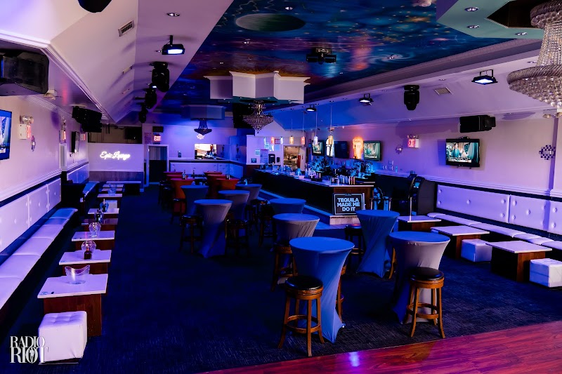 Epic Lounge