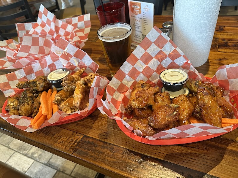 Dirty Birds Sports Bar & Grill photo 2