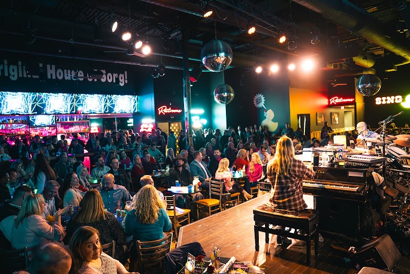 Pete's Dueling Piano Bar