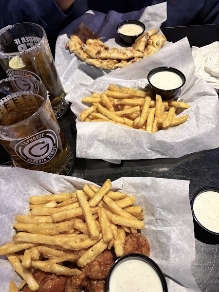 Georgia Street Taphouse photo 5