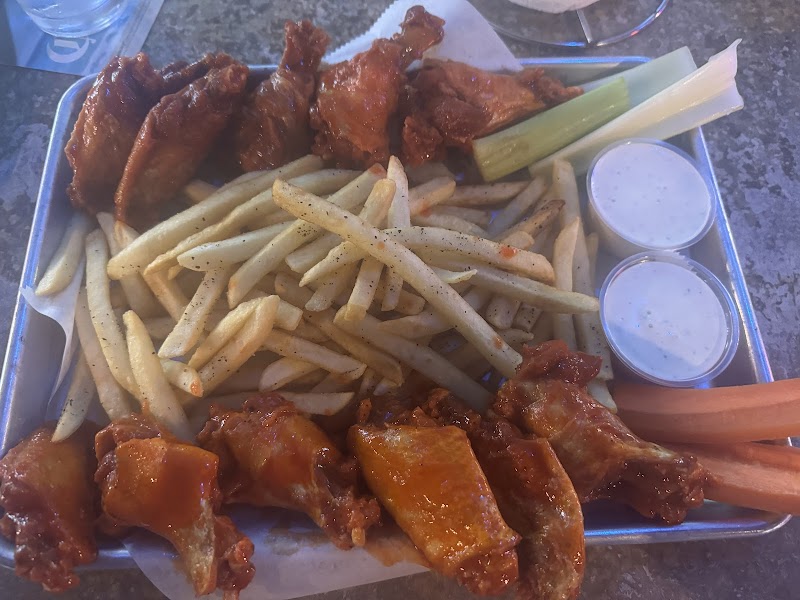 Barra Libre Sports Bar photo 2