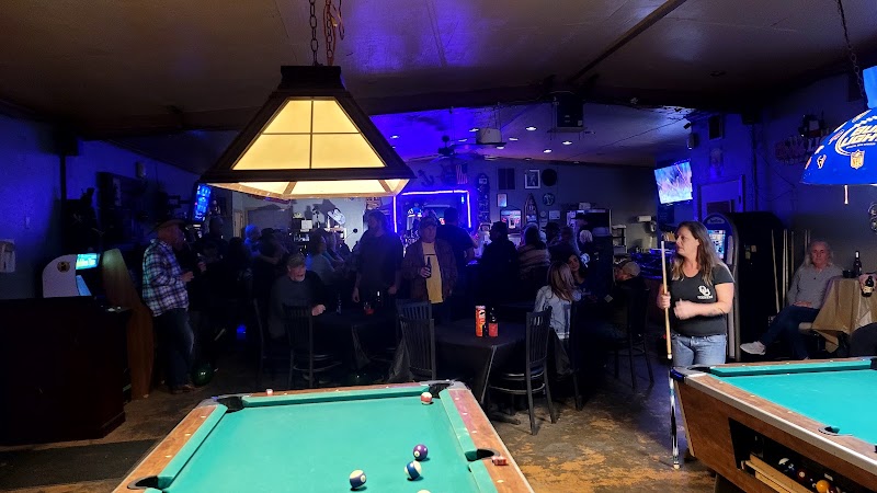 Anchor Up Club & Grill photo 3