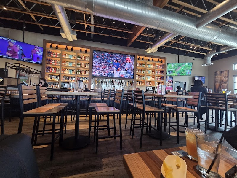 BJ's Restaurant & Brewhouse photo 3