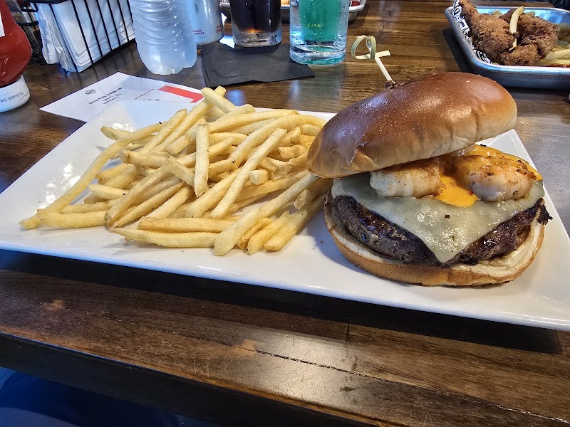 Lakeside Pizza Bar & Grill photo 4