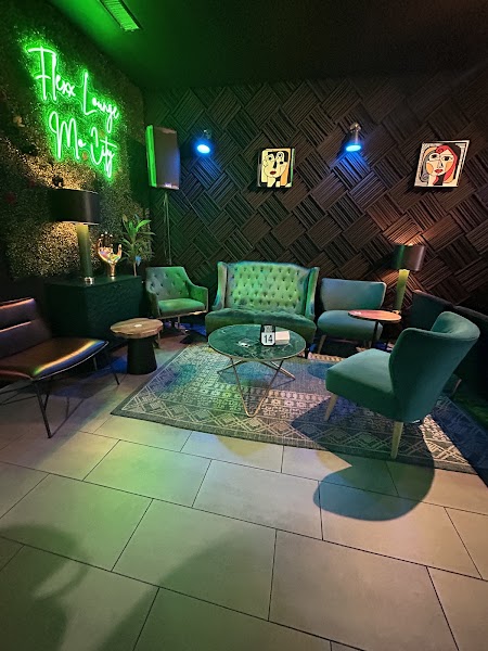 Flexx Lounge Cocktail & Bistro Bar photo 2