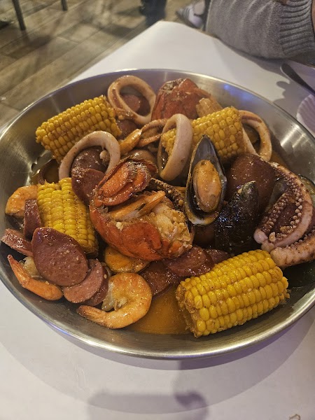 Mr.crabby's cajun seafood and bar photo 5