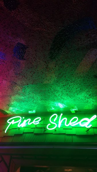 Pine Shed Lounge photo 4
