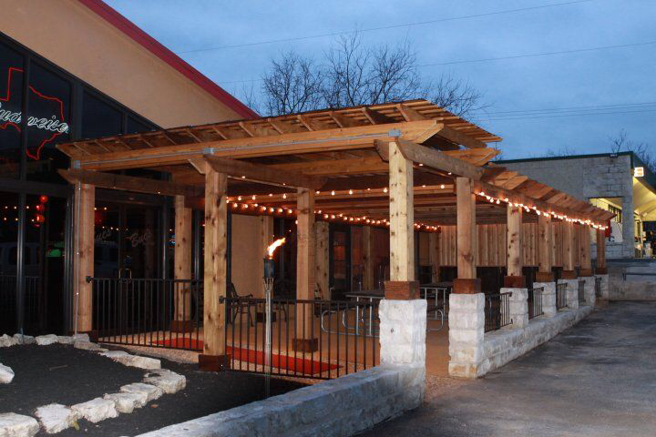Buc's Bar & Grill