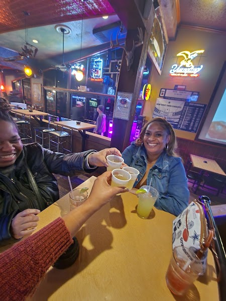 Buc's Bar & Grill photo 5
