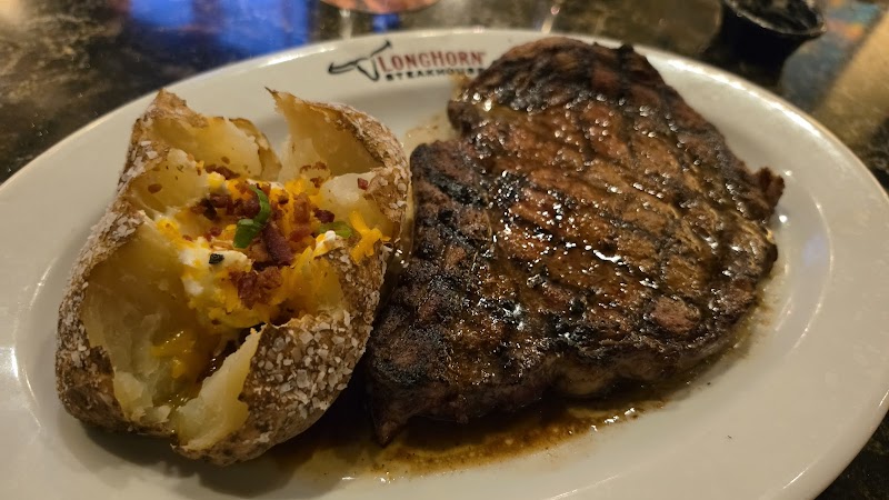 LongHorn Steakhouse photo 3