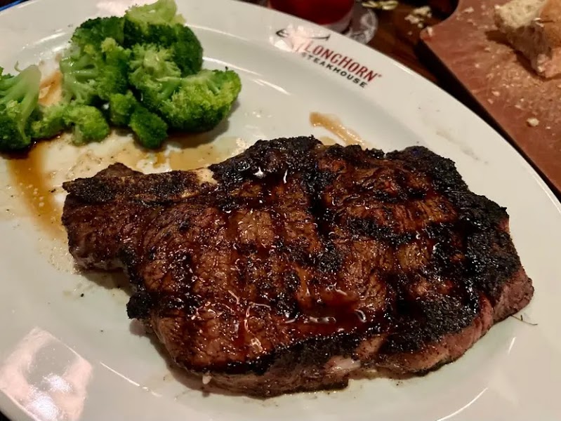 LongHorn Steakhouse photo 4