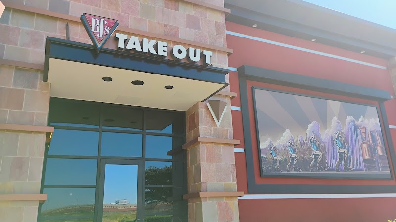 BJ's Restaurant & Brewhouse photo 4