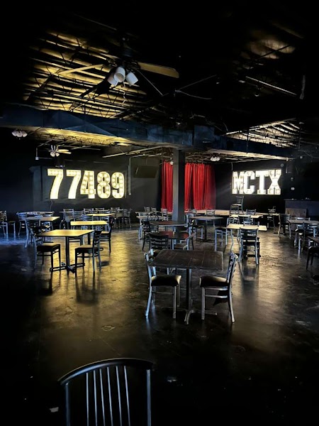 MOCITY COMEDY LOUNGE / MOCITY SPORTS BAR - MISSOURI CITY, TX photo 2