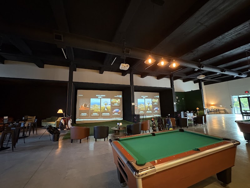 The Villa Golf Lounge & Bar photo 3