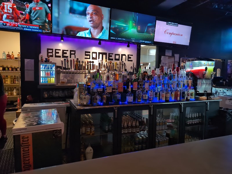 Mak's Sports Bar + Grill. photo 5