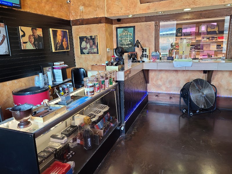 Smoking Jacket Cigar Lounge photo 3