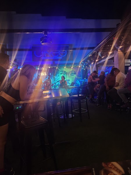 Cinco Dive and Patio photo 3