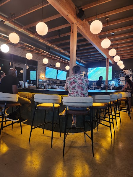 Amelia Social Lounge