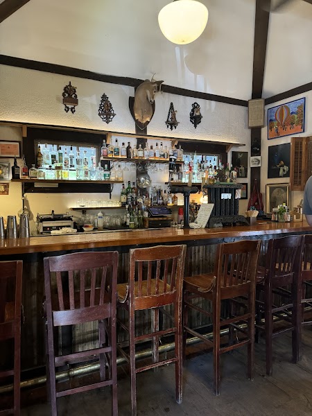 Station Bar & Curio photo 4