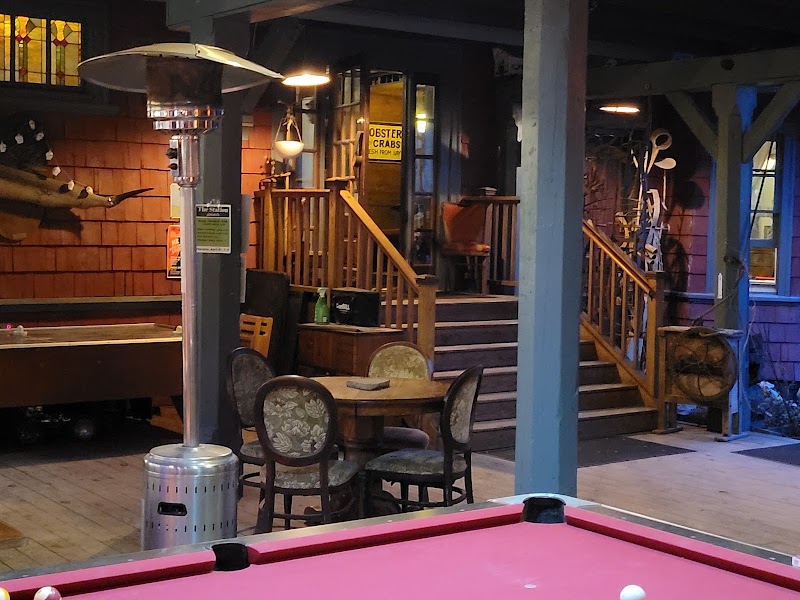 Station Bar & Curio photo 5