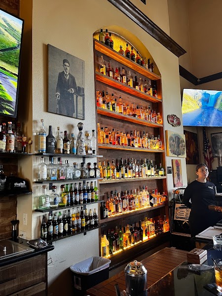 Elephant Cigars & Lounge photo 4