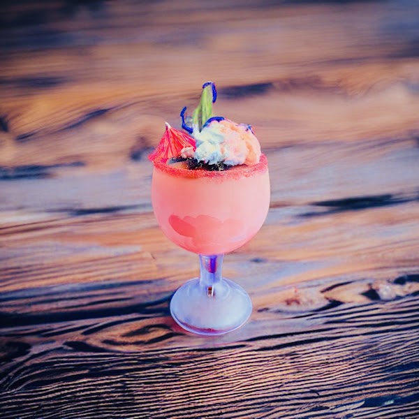 Twisted Sisters Patio Bar & Boutique photo 2
