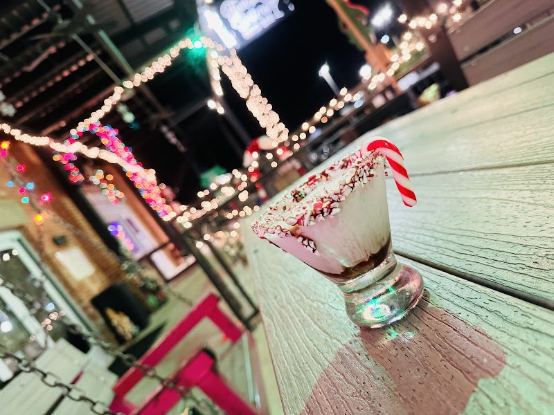 Twisted Sisters Patio Bar & Boutique photo 5