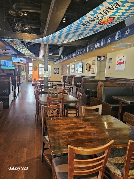 The Lion & Crown photo 4